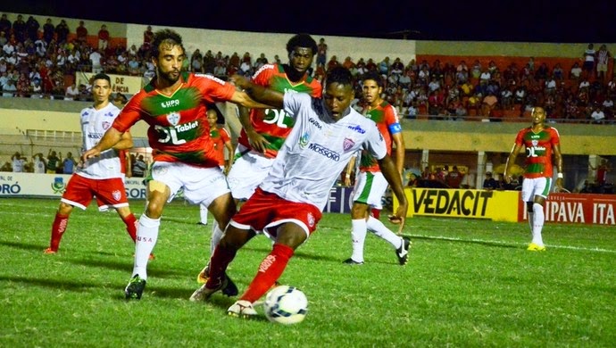 Justiça determina, e Portuguesa abandona jogo contra o Joinville