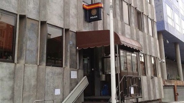 Improvisado traslado de Comisaría de Policia, Las Palmas Gran Canaria Improvisado traslado de Comisaría de Policia, Las Palmas Gran Canaria