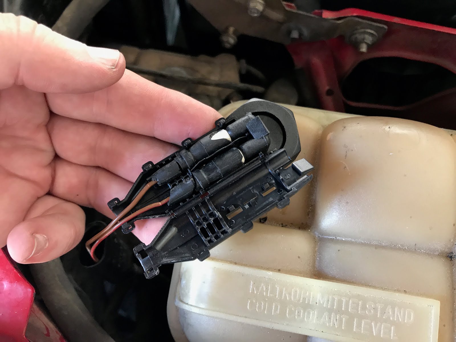 My E30 Journey 325i Convertible Coolant Level Sensor Teardown and