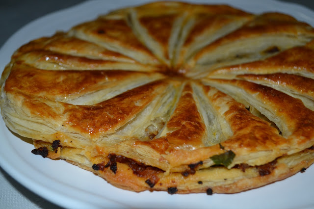 ANNEMİNELİ MİFÖY�DEN KÖY BÖREĞİ