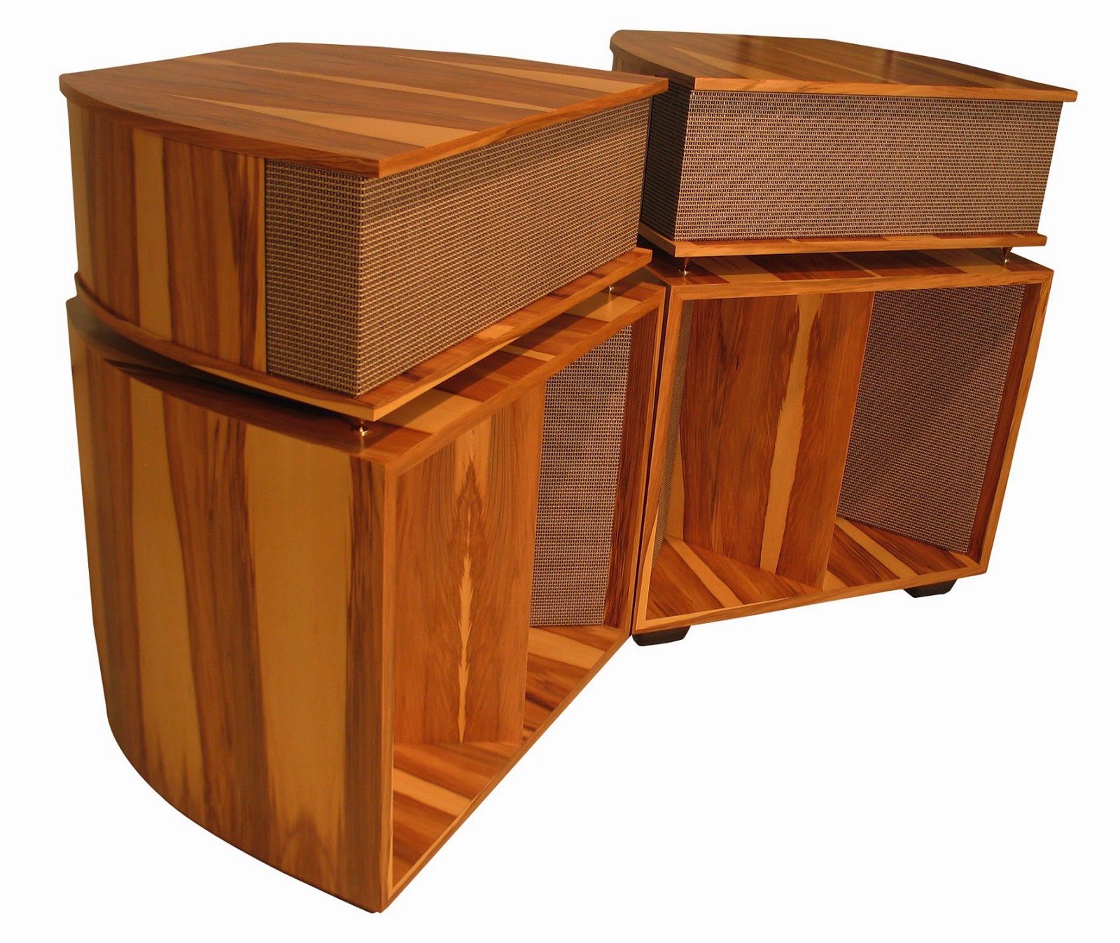 Mono and Stereo HighEnd Audio Magazine Volti Audio Vittora speakers