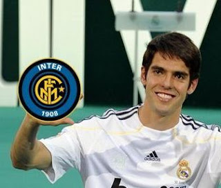 El Inter sigue negociando por Kaká