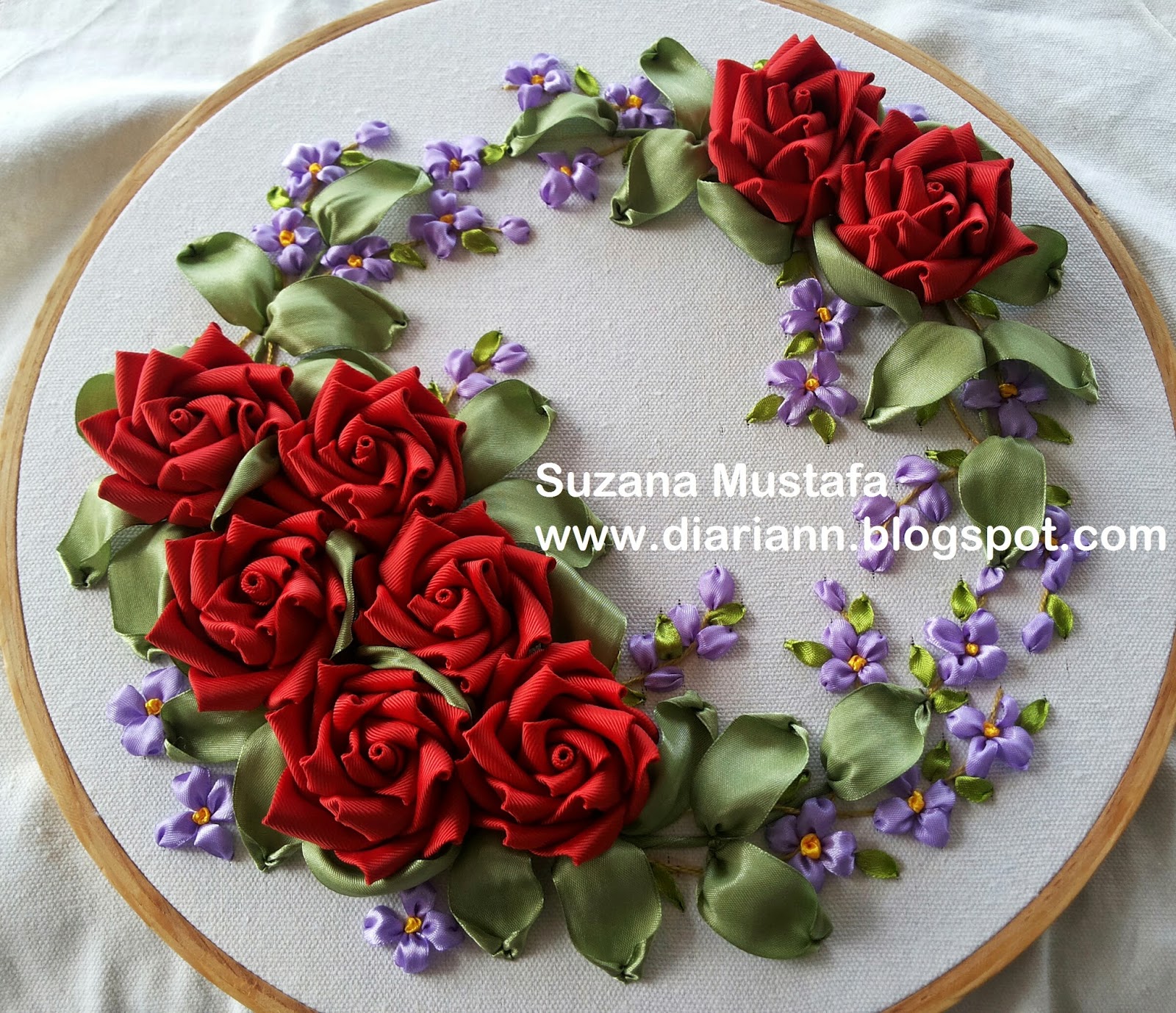 Suzana Mustafa: RIBBON EMBROIDERY & RIBBON WORK - CUSHION COVER Suzana Mustafa: RIBBON EMBROIDERY & RIBBON WORK - CUSHION COVER