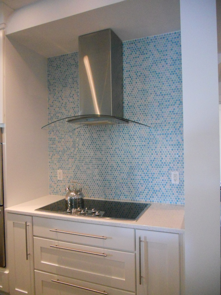 The Granite Gurus Whiteout Wednesday focus for Penny Tile Backsplash Kitchen The Granite Gurus Whiteout Wednesday focus for Penny Tile Backsplash Kitchen