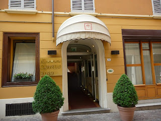 Hotel Al Cappello Rosso - Bologna Hotel Al Cappello Rosso - Bologna