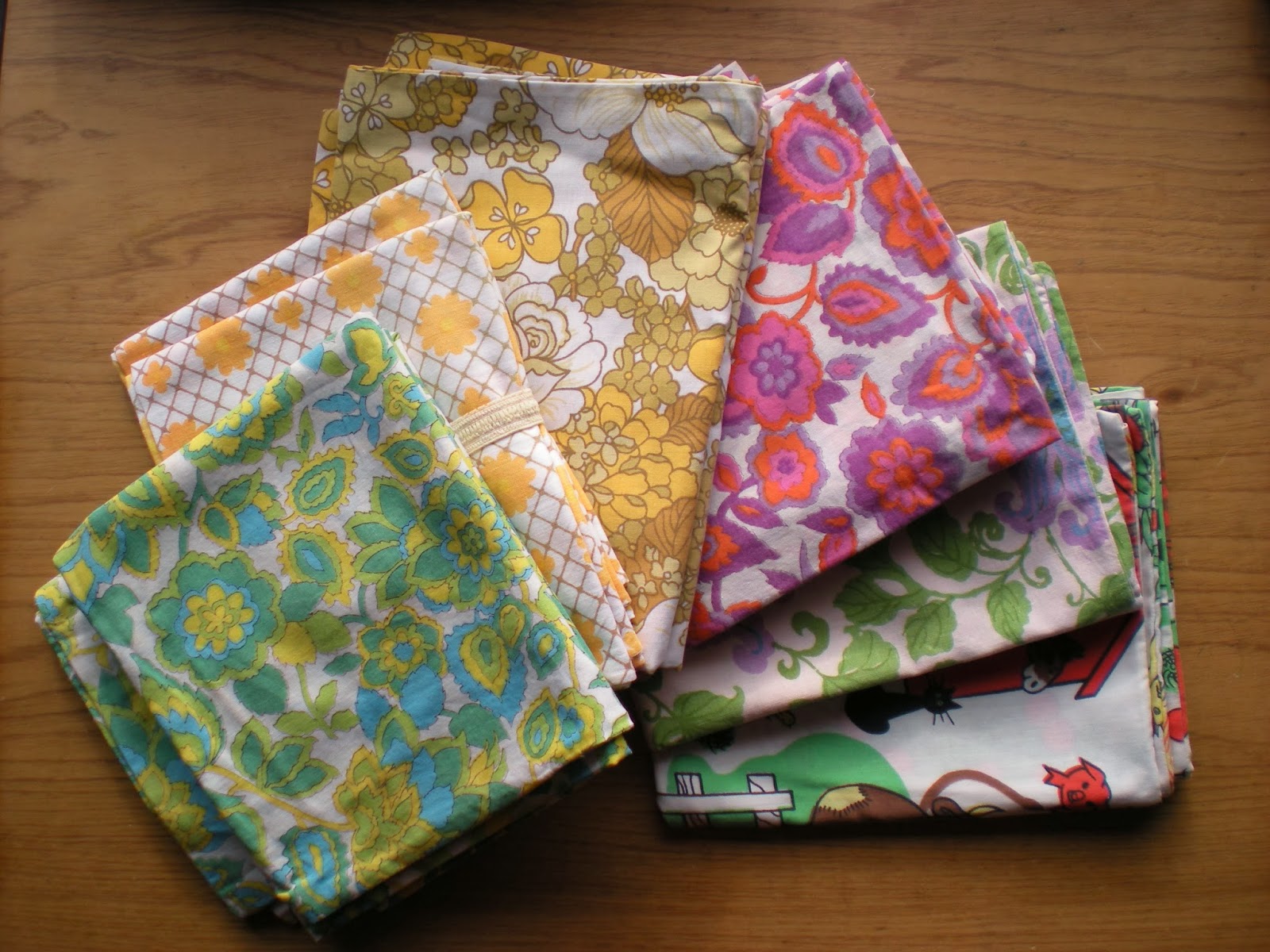 Things To Make With Old Pillowcases at Elena Watkins blog