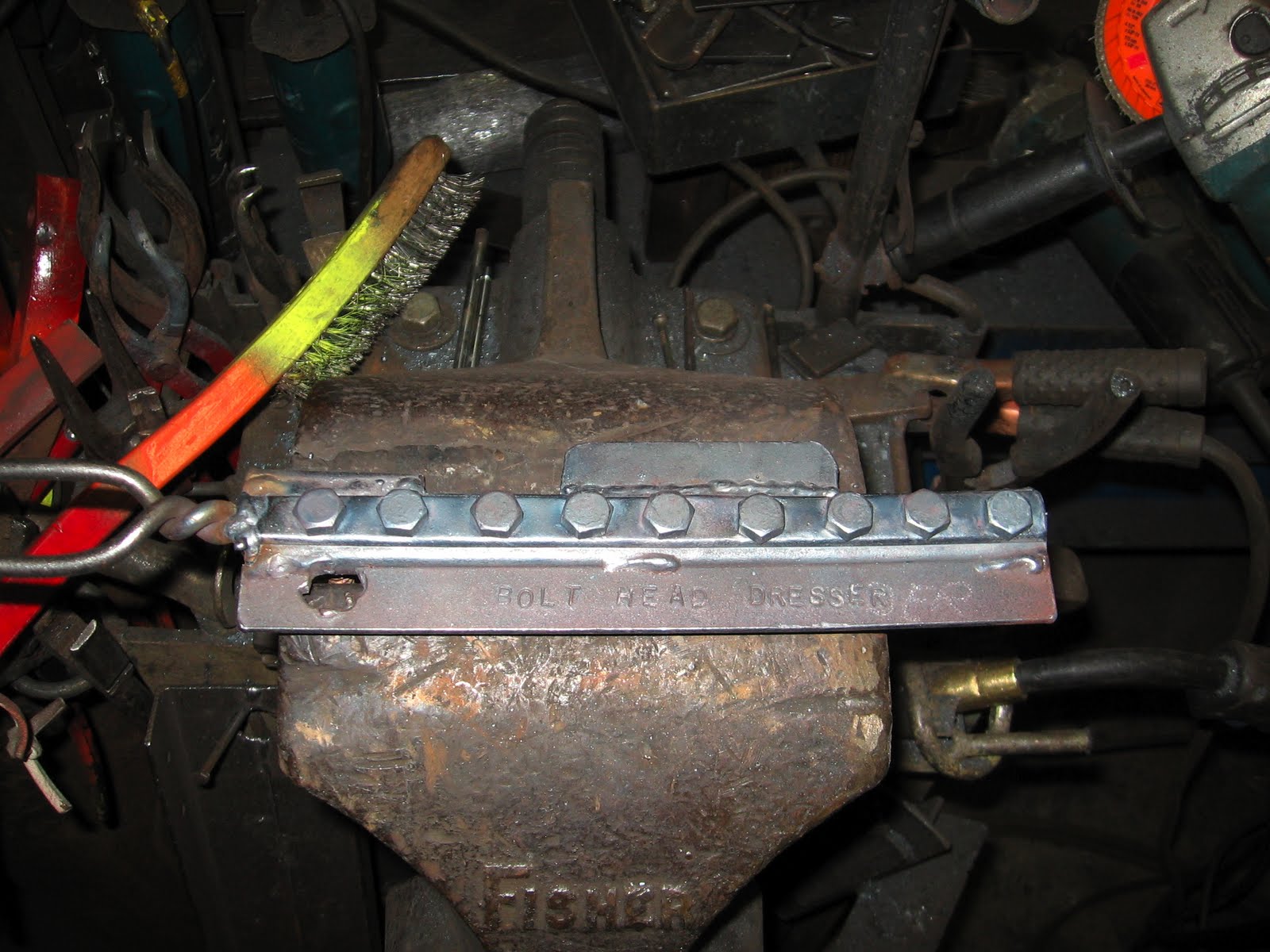 Persimmon Professional Blacksmithing Making Black Lag Screws