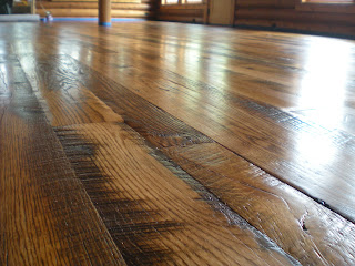 reclaimed oak floor by http://www.huismanconcepts.com/