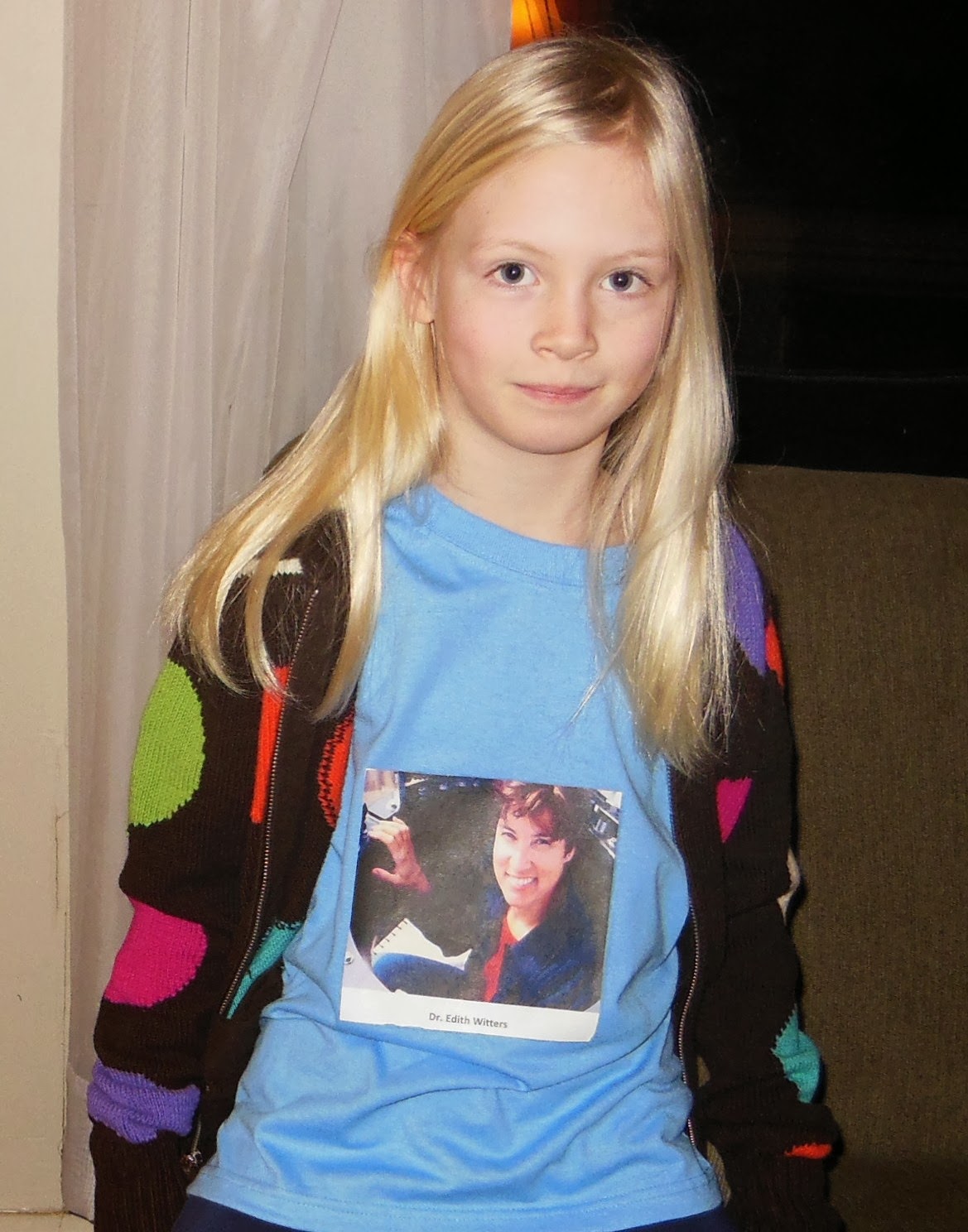 Girl in Edith Widder tshirt Girl in Edith Widder tshirt