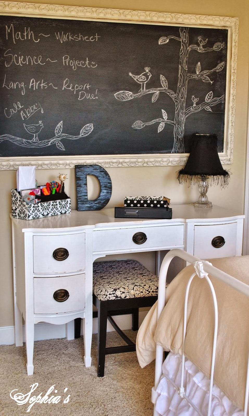 Sophia's Budget Bedroom Makeover for a Rental Home