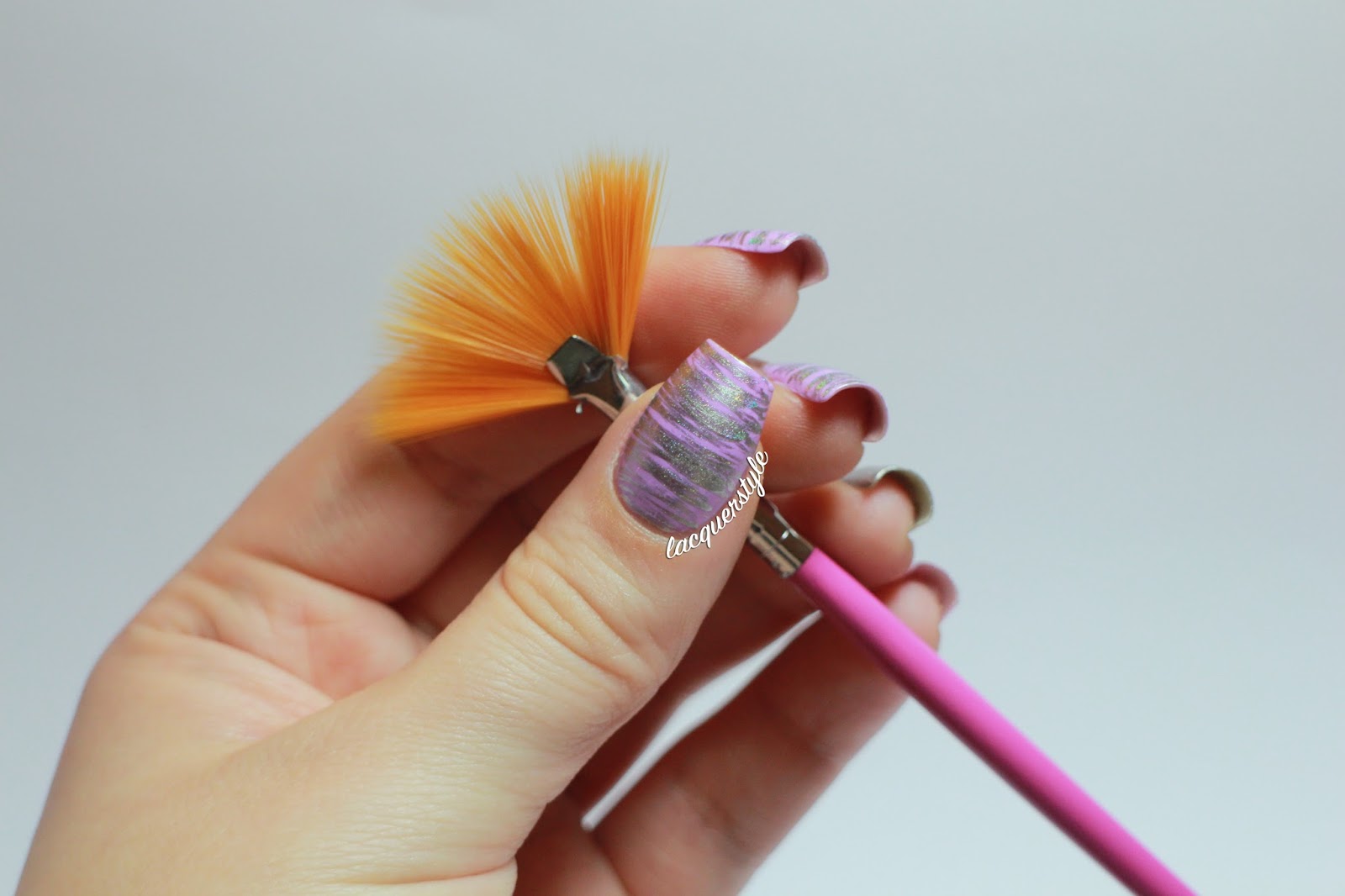 fan brush nail art tutorial