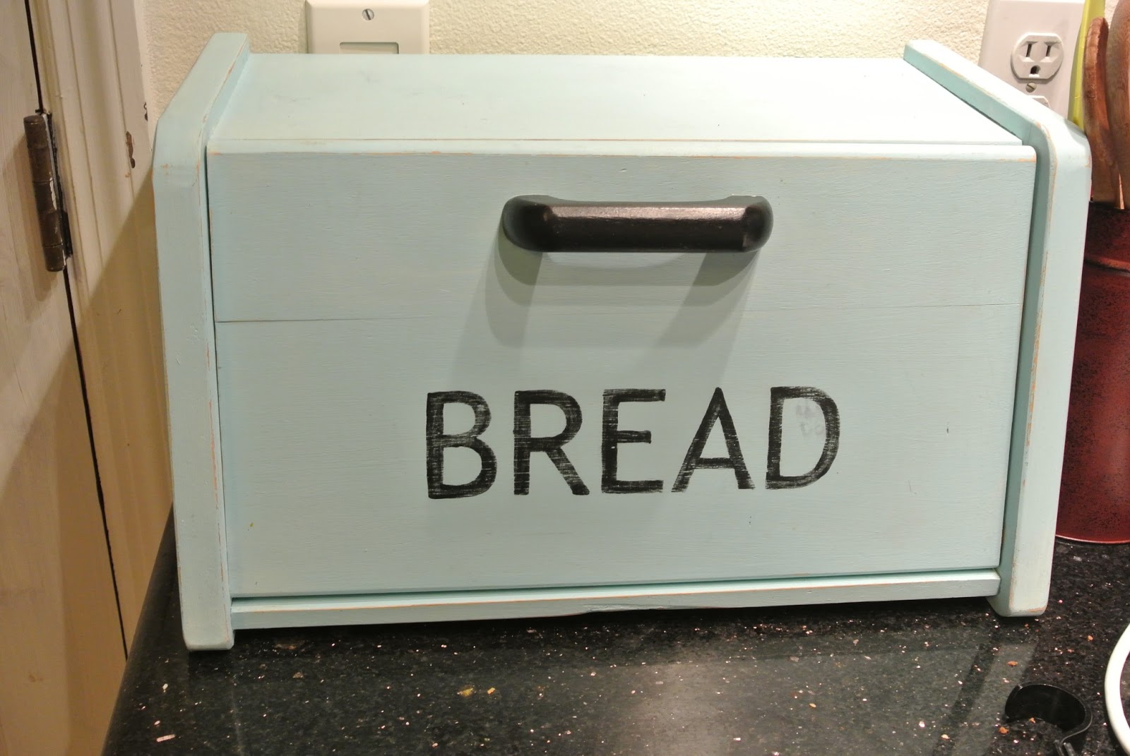 What kind of paint to use on kitchen cabinets not chalkboard paint when i was researching ways to paint my kitchen