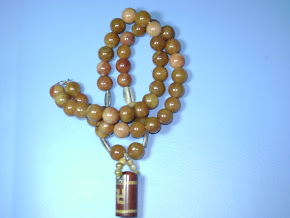 Round Honey Jade Necklace With Dzi Bead Pendant @ gemstonesbyatipat