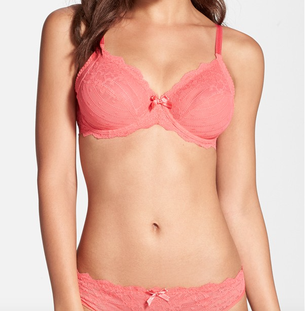 Flirty Lace Bras for Your Summer Outfits • Honey We're Home