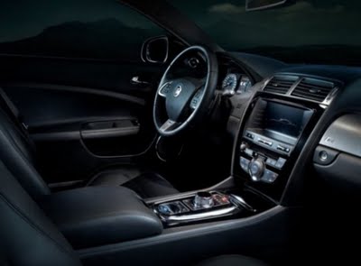 2012-Alfa-Romeo-8C-Spider-Interior-View.jpg