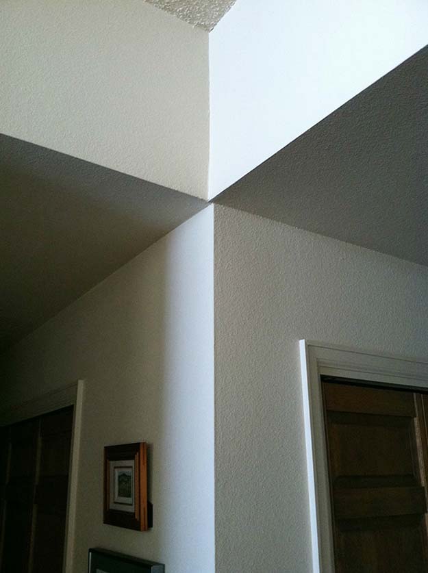 16 Photos That Will Annoy The Perfectionist In You - Just Noticed This In The Living Room 16 Photos That Will Annoy The Perfectionist In You - Just Noticed This In The Living Room