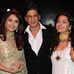 Juhi & Shahrukh Bond At Filmfare Party