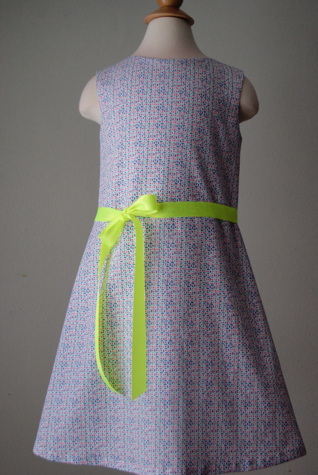 Pattern 8 Stof book nest full of eggs