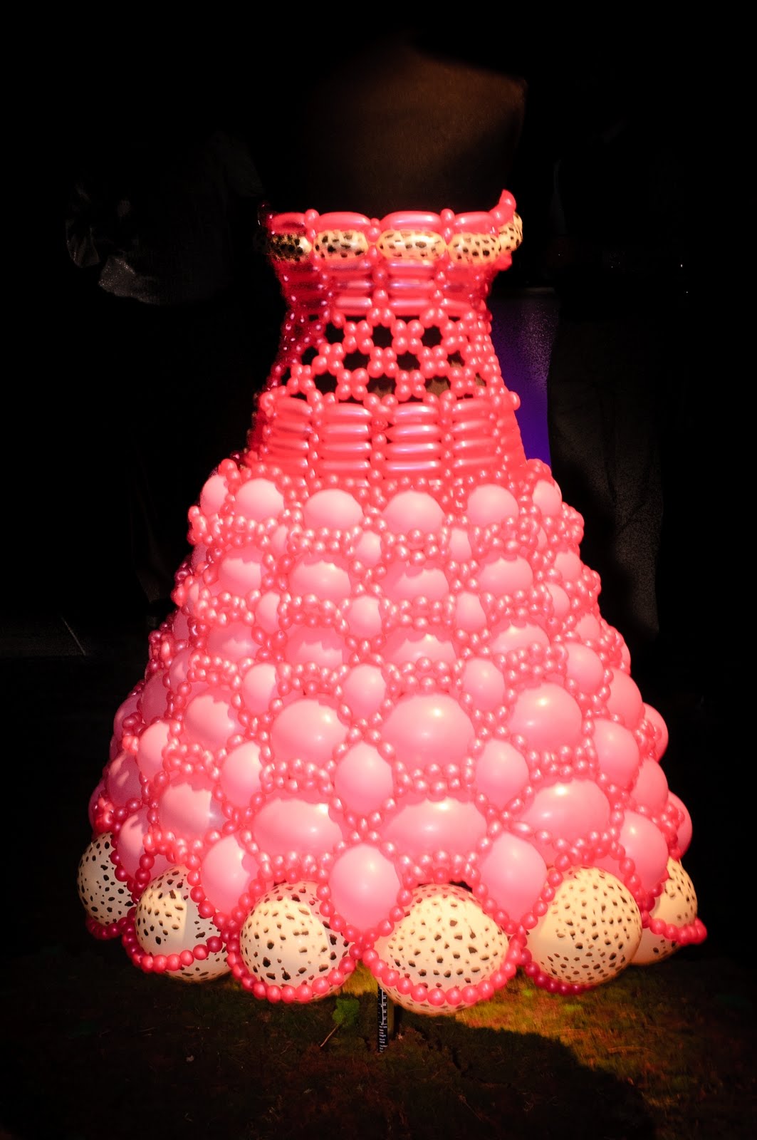1000+ images about Balloon dress on Pinterest Family affair, Las
