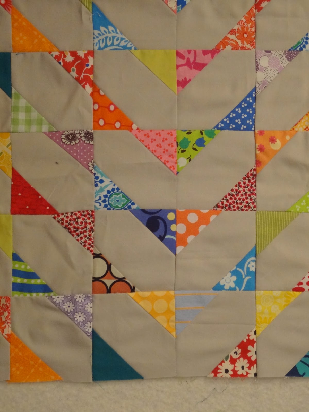 andie johnson sews: Modern Scrappy Baby Quilt Free Pattern and Tutorial