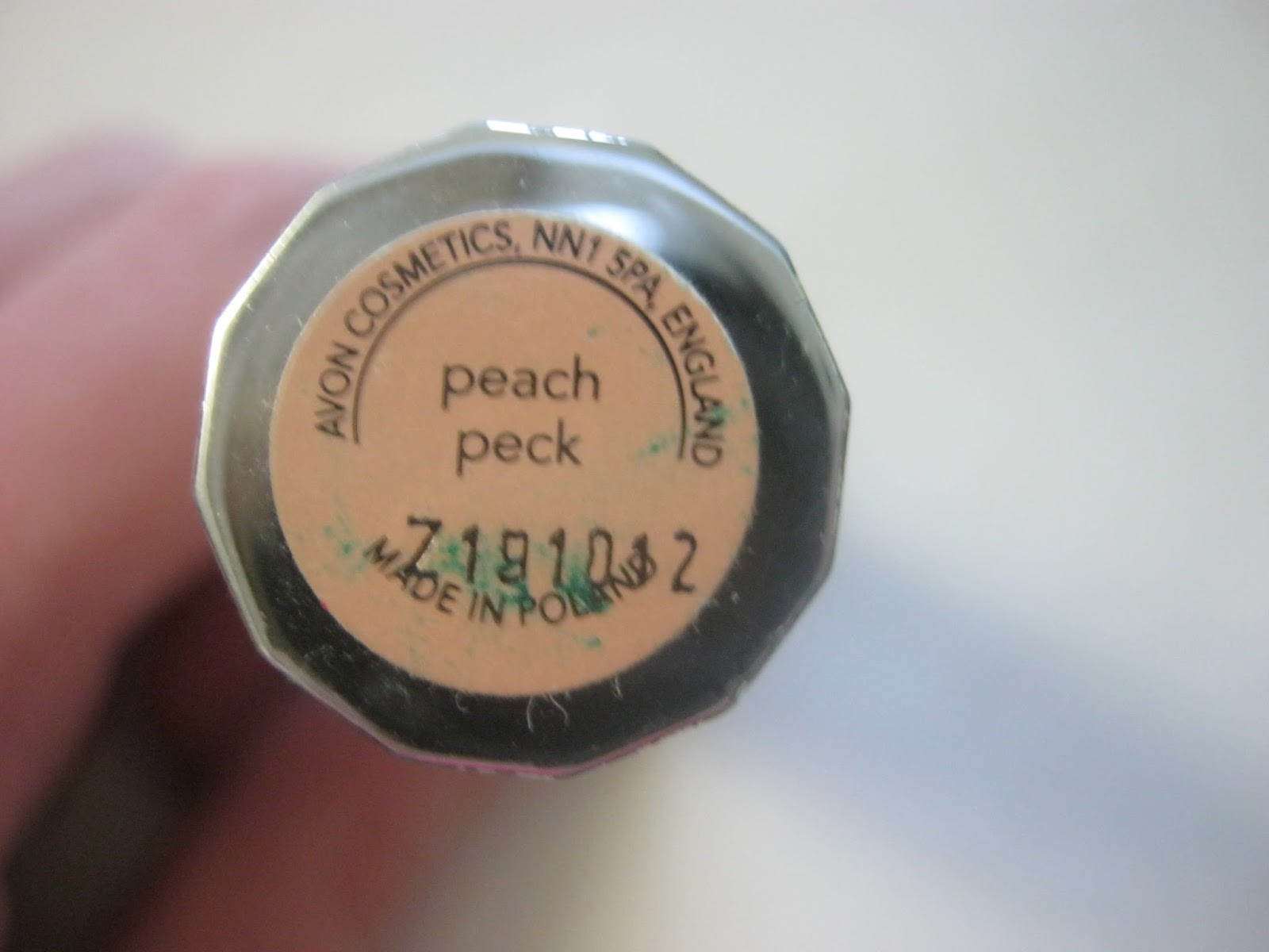 Красивой быть не запретишь! : . помада peach peck от avon.