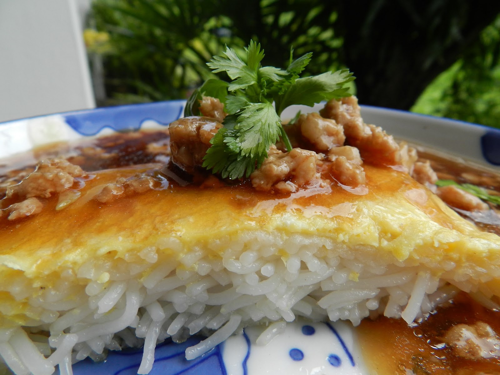 A Pepper's Love Burnt Bottom Rice Vermicelli with Mince Pork Gravy
