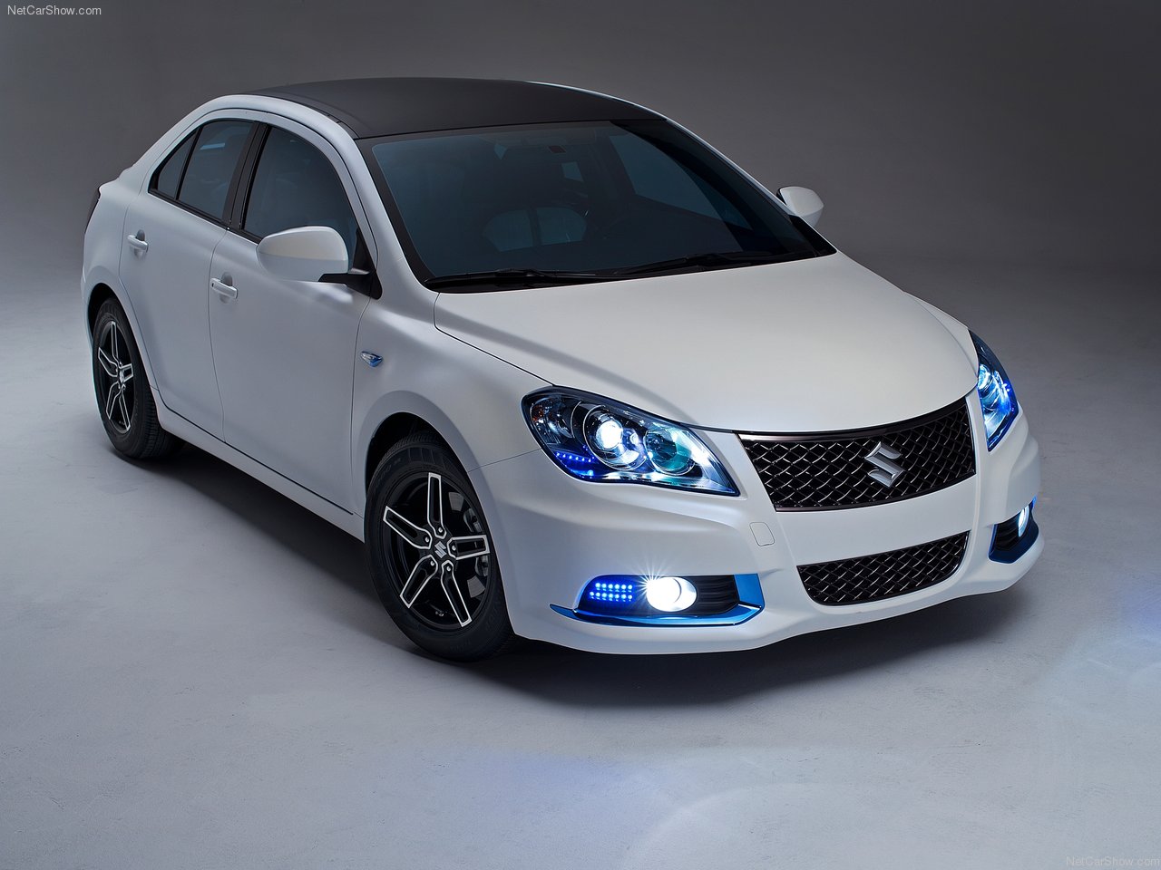 http://4.bp.blogspot.com/-0wpwgMTMjgM/TbN3uNOhImI/AAAAAAAAC0E/GtEnvr0n7Sg/s1600/Suzuki-Kizashi_EcoCharge_Concept_2011_1280x960_wallpaper_01.jpg