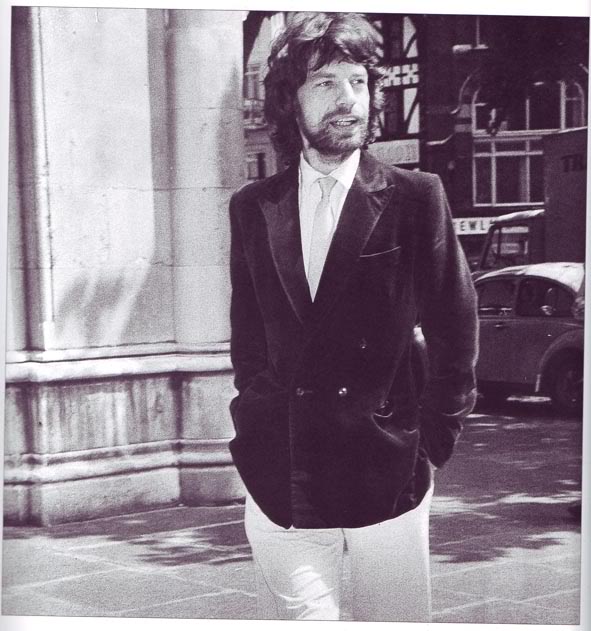 Stones gallery - Page 26 Mick+Jagger+with+Full+Beard+in+1970s+%285%29