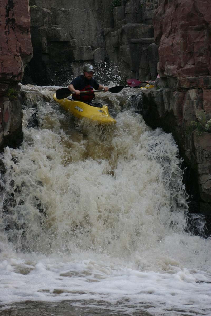 Sioux Falls Paddlers Whitewater Kayaking Falls Park in Sioux Falls South Dakota