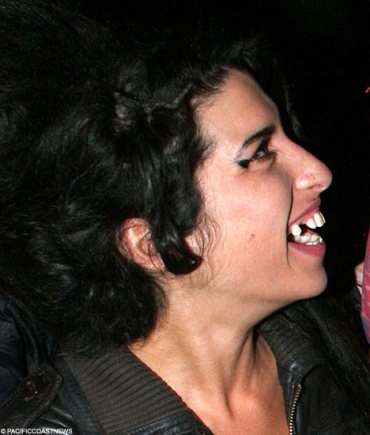 amy winehouse morta