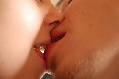 The tips first to time kiss girl a for 24 Kissing
