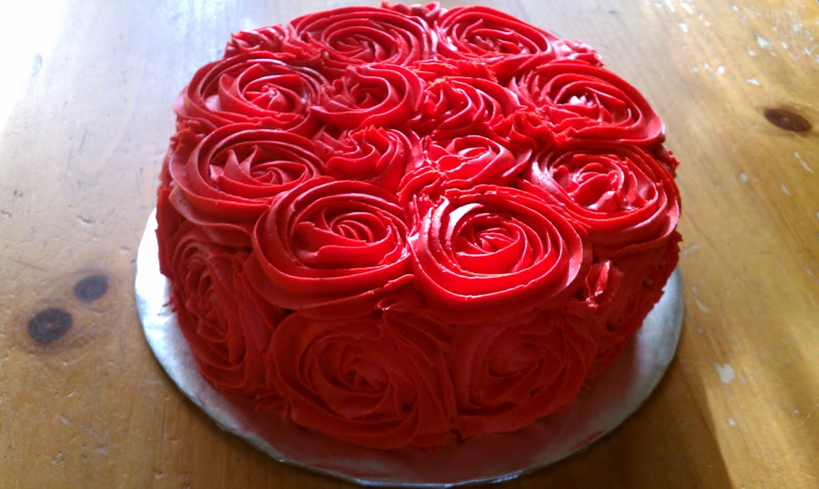 Introducing....: Rose cakes and cupcake bouquets for ...