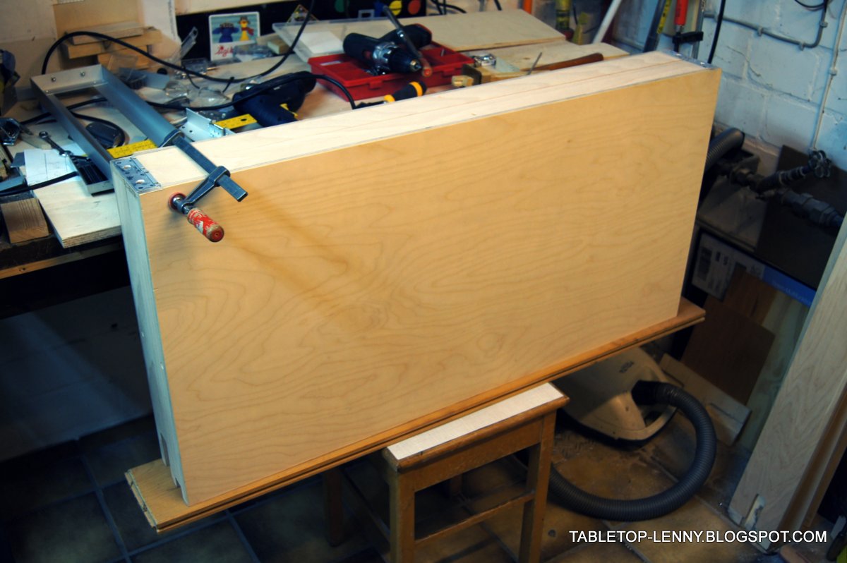 MINIATURE WARGAMING TABLE SQUARE GAMING TABLE