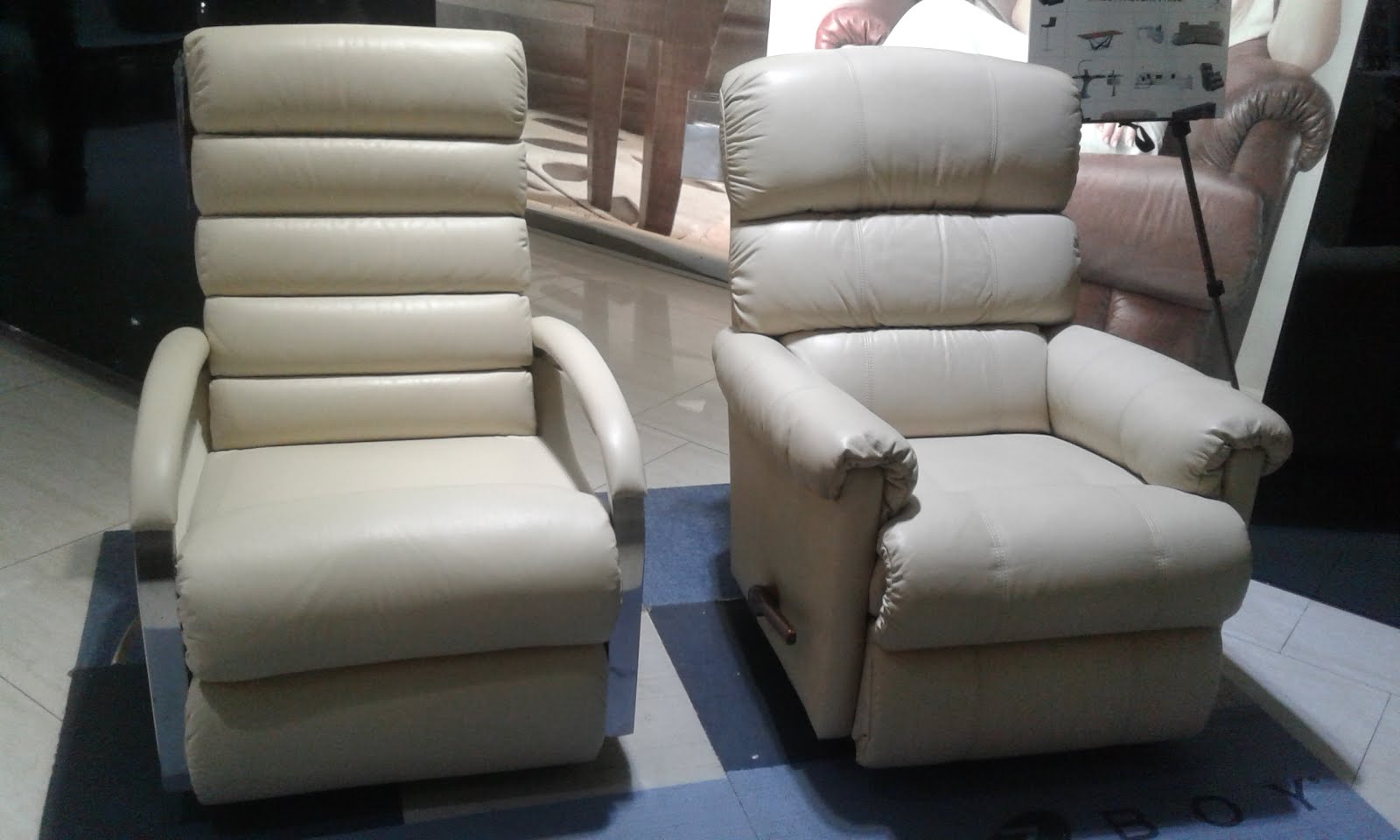 OUR PRODUCT RECLINER SOFA