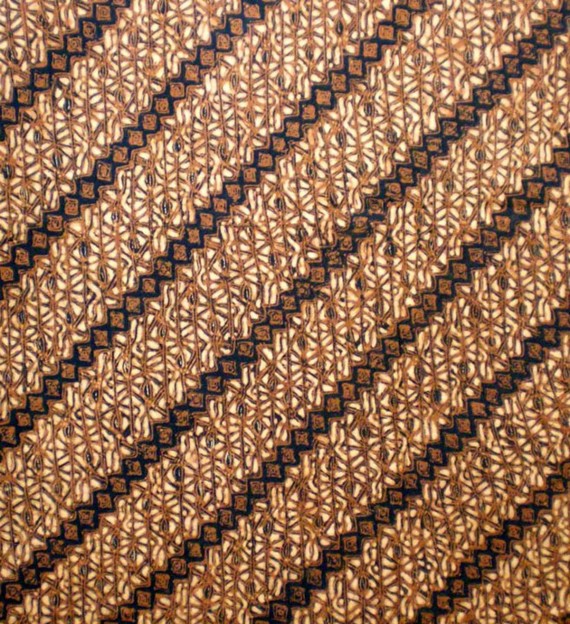 Batik The Heritage Of Indonesia Pola Geometri Dalam Batik