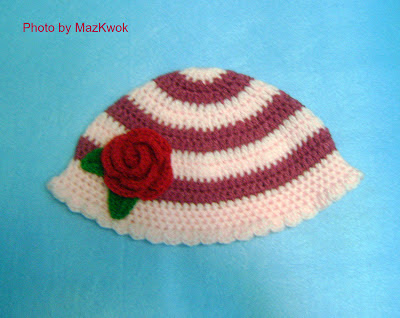crochet baby hat with rose