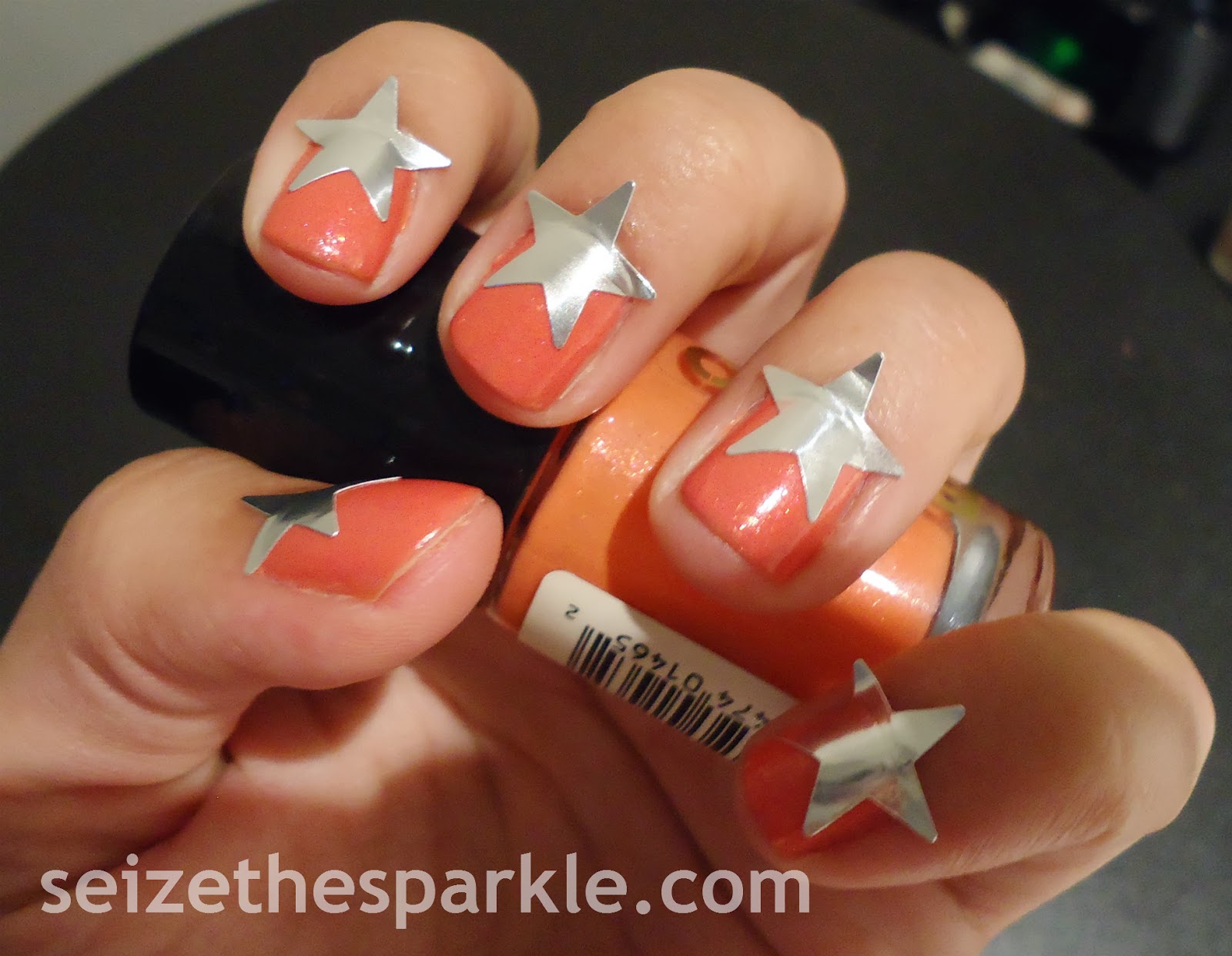 Star Sticker Manicure