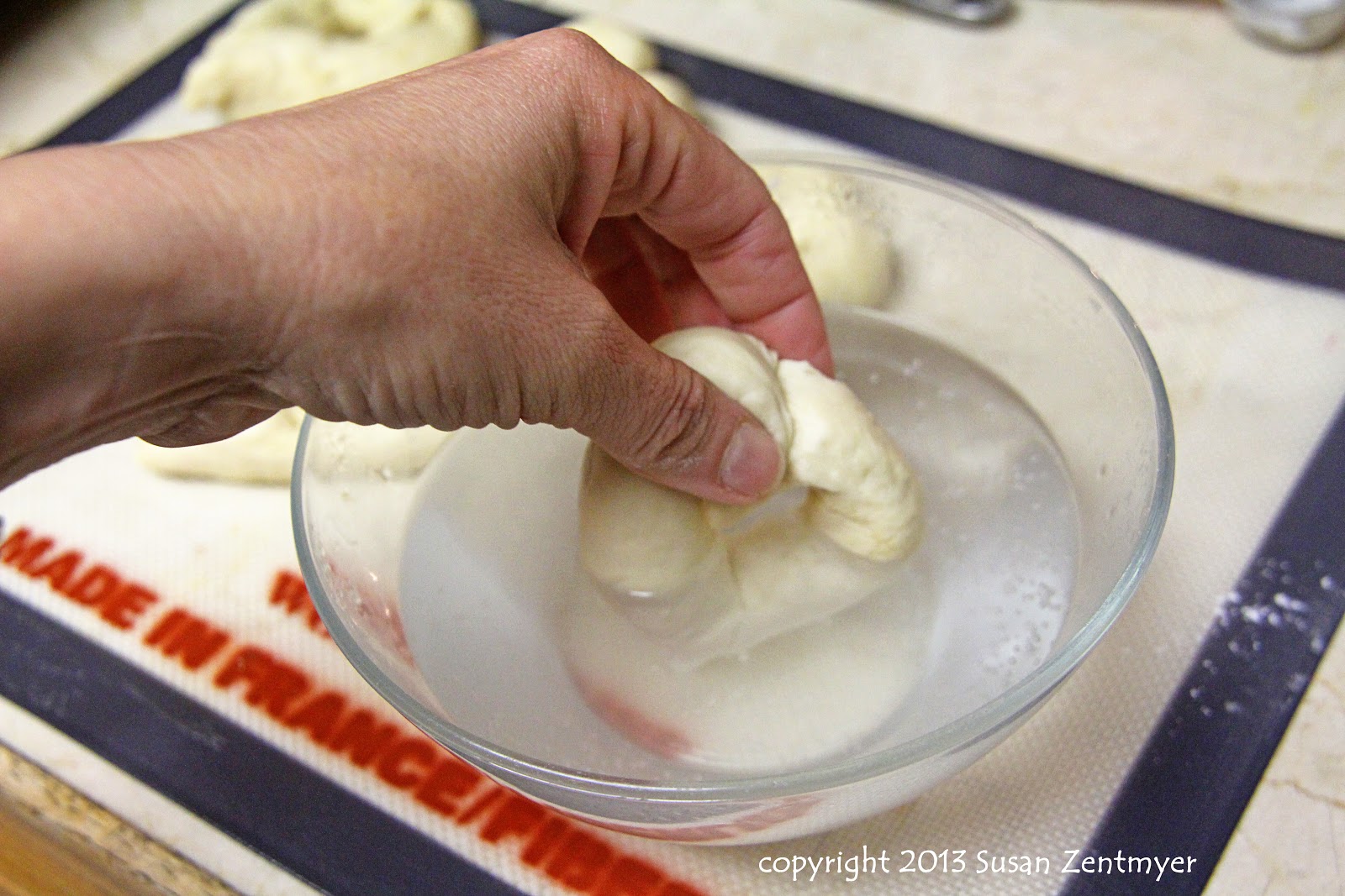 baking soda bath for pretzels