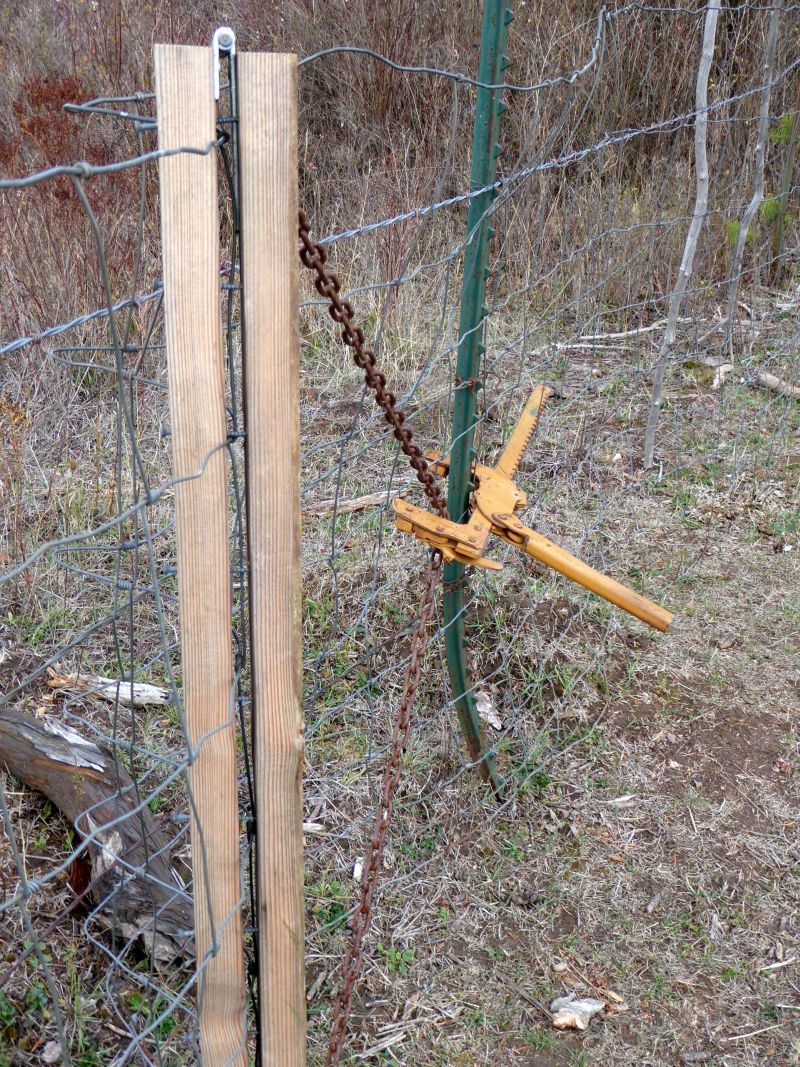 Rural Revolution Homemade fencepuller