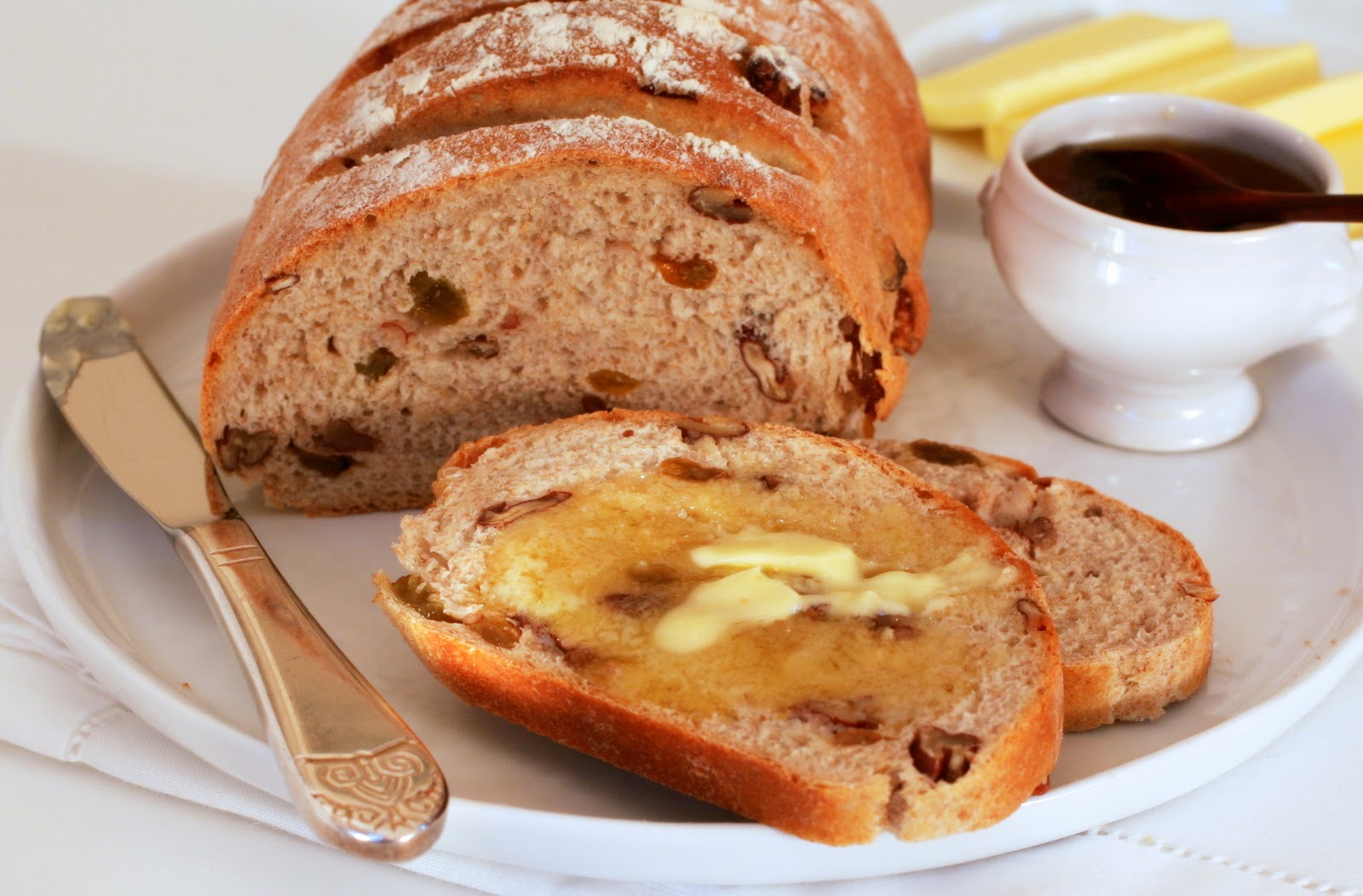 Tish Boyle Sweet Dreams Pecan Raisin Bread