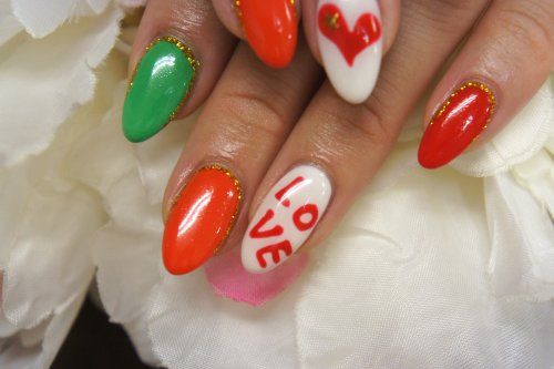 岐阜市のネイルnanaは低料金 高技術のお店 お揃いネイルで気分upネイル