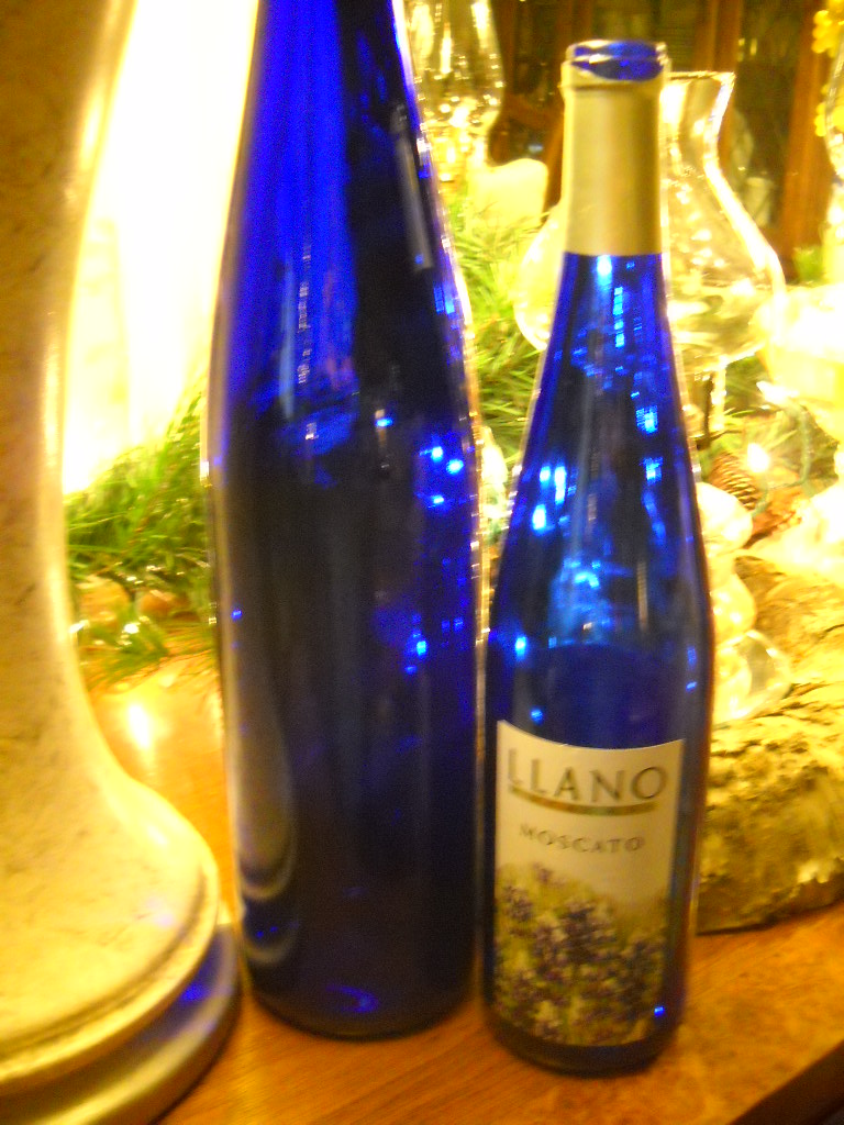Linda's Life Journal: Cobalt Blue Wine Bottle Lights!