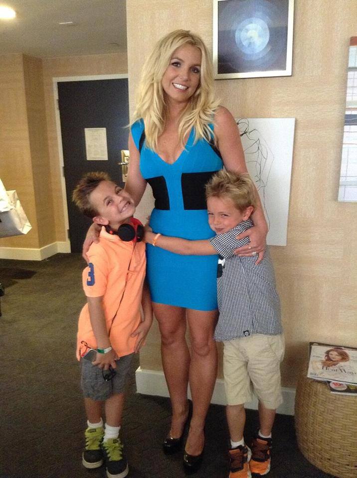 DOS HIJOS DE BRITNEY SPEARS dos hijos de britney spears:
