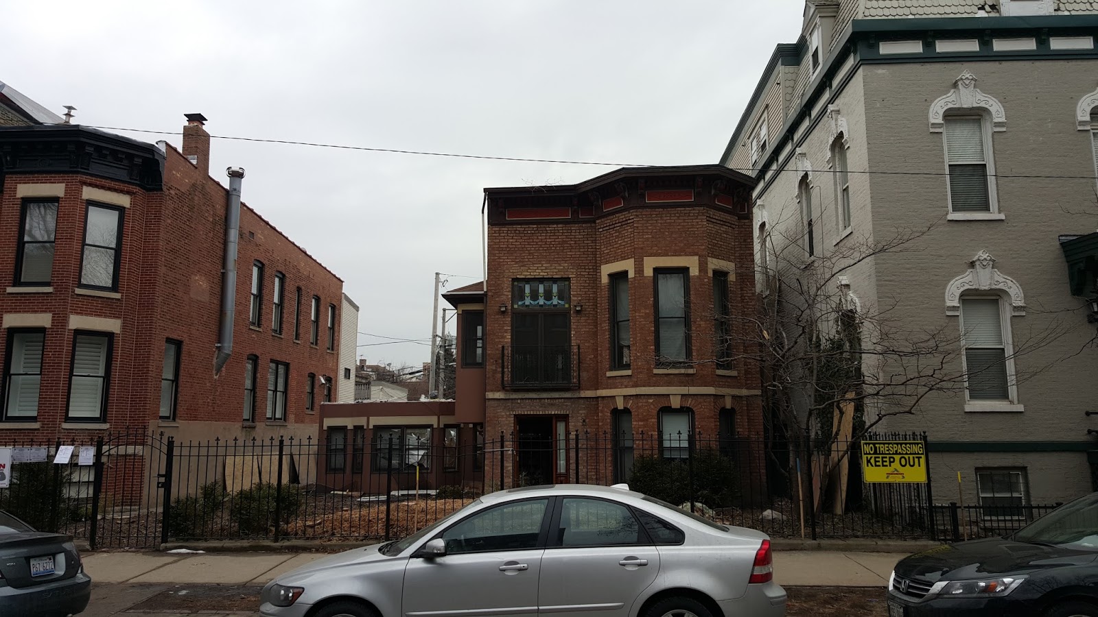 The Chicago Real Estate Local Sold for 2 million, quirky Lincoln Park