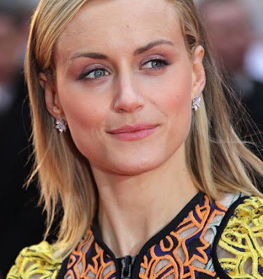 Taylor Schilling ("Orange Is The New Sad") 20 Taylor+Schilling+(1)