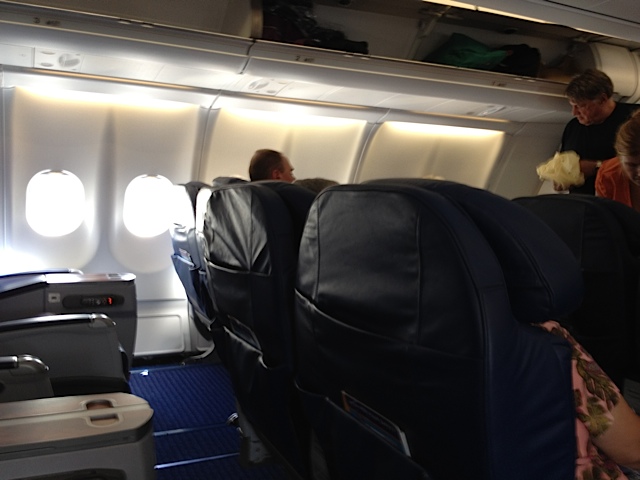 The Hopeful Traveler: Hawaiian Airlines First Class on the A330-200 Part 1