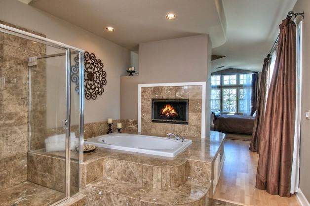 Baños con chimenea - Colores en Casa