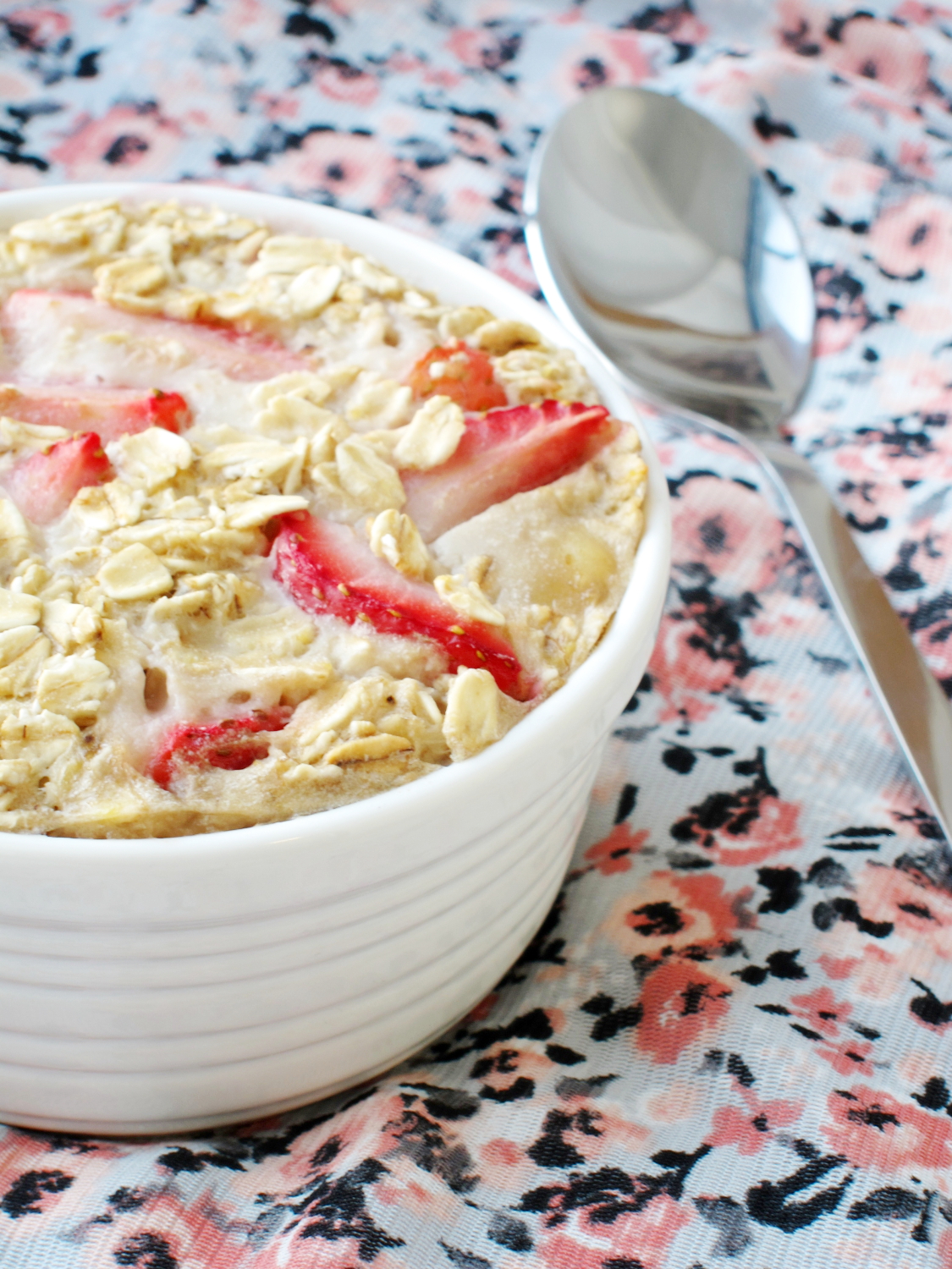 The Oatmeal Artist Strawberry Banana Baked Oatmeal