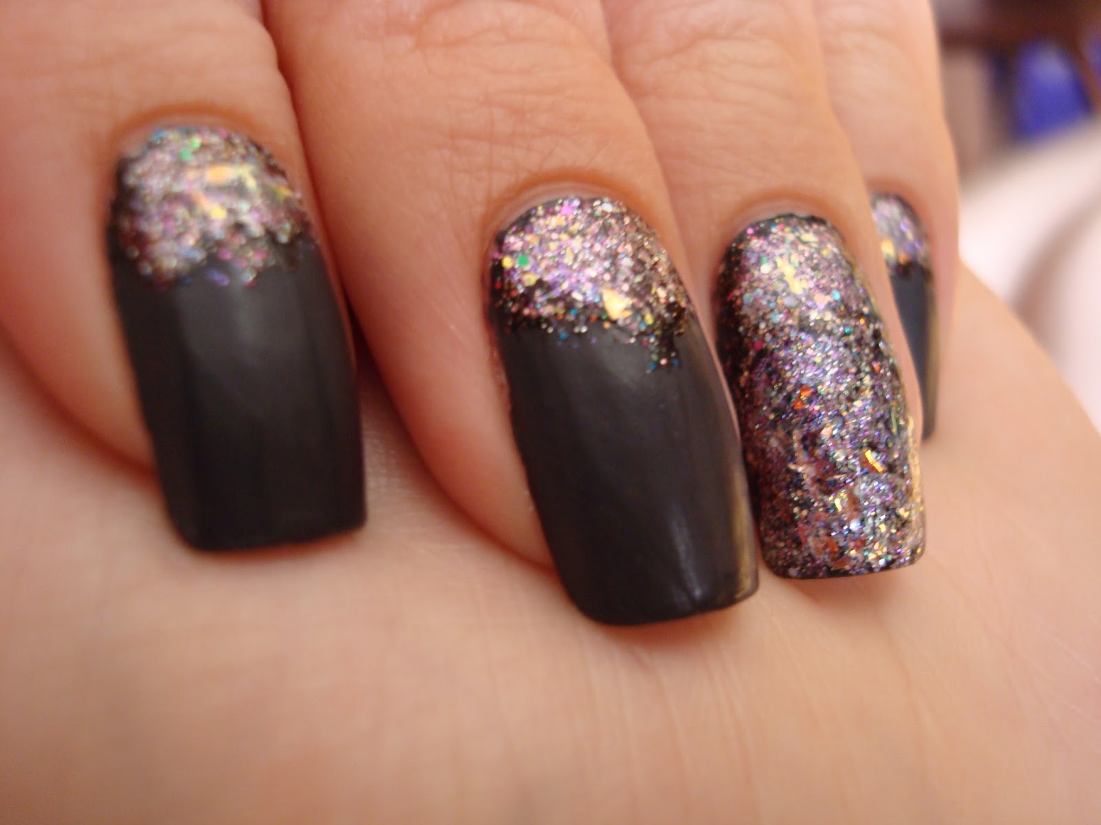 1. Glitter Ombre Nails for Vegas Nights - wide 7