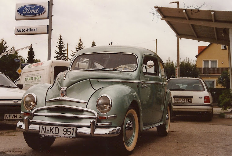 Ford Buckel-Taunus de Luxe 1952 (oder 51)